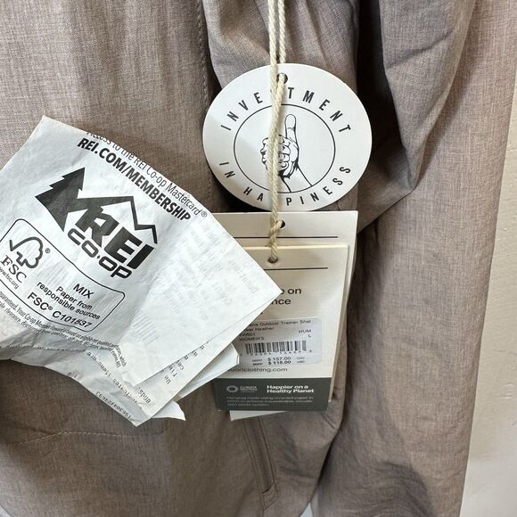 NEW VUORI Outdoor Trainer Shell Jacket Large L Platinum VW501 Women’s Tan - Picture 8 of 10